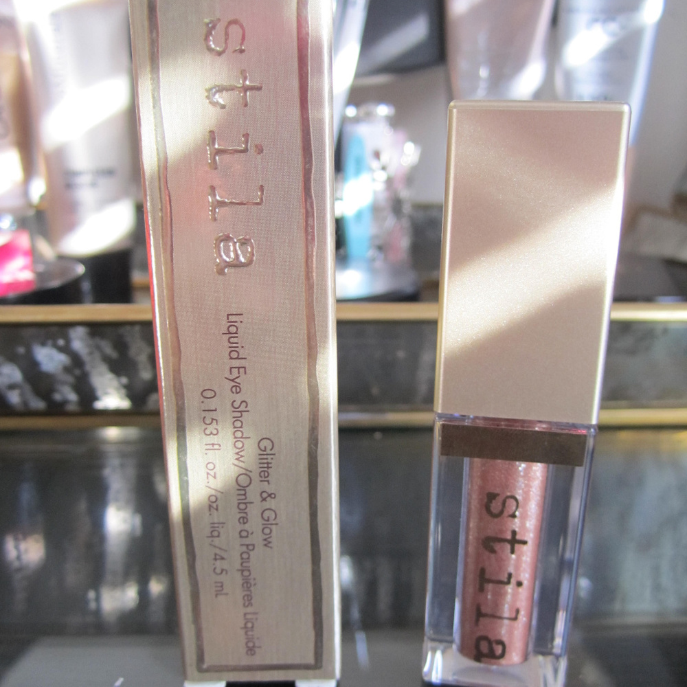 STILA GLITTER & GLOW LIQUID EYE SHADOW